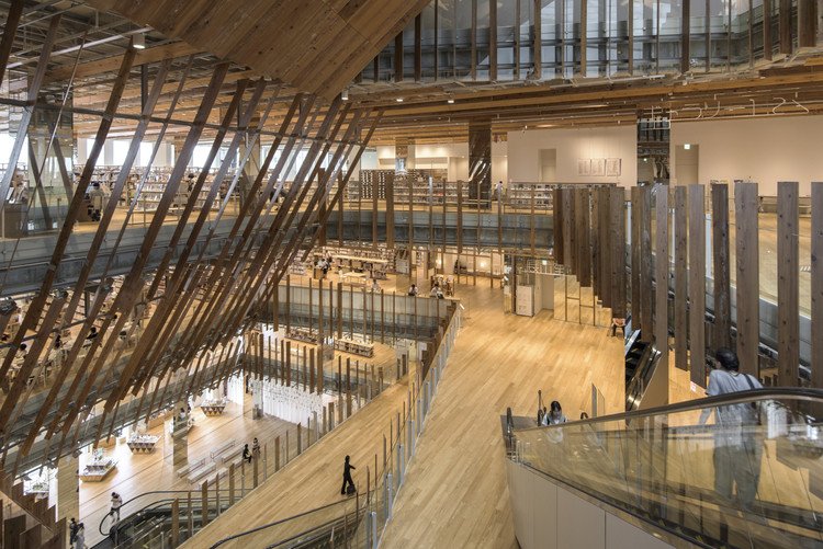 🏛️ 도야마시 유리 미술관